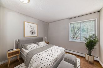 Additional property image - 540 18th Avenue SW