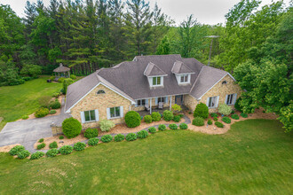 Additional property image - 8257 Petrolia Line