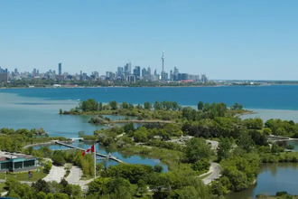 Additional property image - 2240 Lake Shore Blvd W