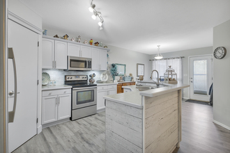 Additional property image - 148 Ireland Crescent