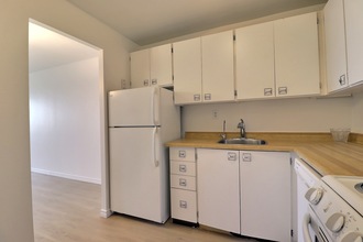 Additional property image - 1104 Jalna Boulevard