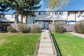 Additional property image - 14220 80 St NW