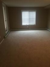 Additional property image - 1060 McConachie Blvd NW