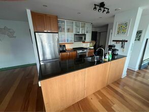 Additional property image - 637 Lake Shore Blvd W