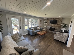 Additional property image - 7799 8 Line