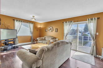 Additional property image - 2229 20 Avenue