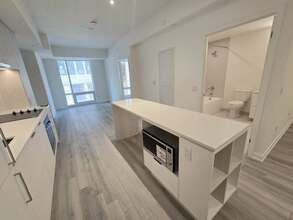 Additional property image - 302-89 Church St