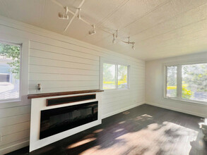 Additional property image - 68 The Pkwy NW