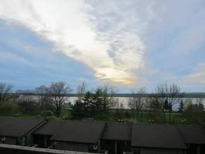 Additional property image - 1081 Ambleside Dr