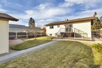 Additional property image - 2229 20 Avenue