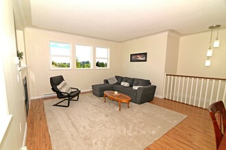 Additional property image - 467 Alpen Way