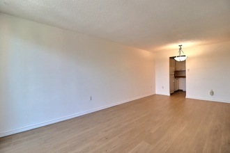 Additional property image - 1104 Jalna Boulevard