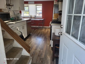 Additional property image - 293 Welland St