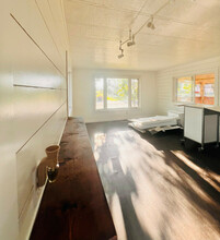 Additional property image - 68 The Pkwy NW