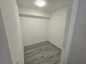 Additional property image - 302-89 Church St