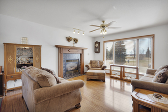 Additional property image - 10 Windsor Crescent