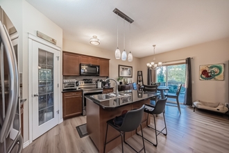 Additional property image - 1120 Kingston Crescent SE
