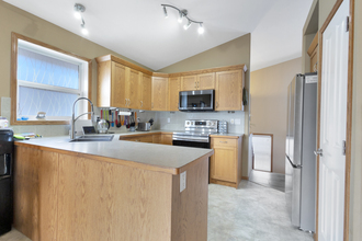 Additional property image - 8 Ives Crescent
