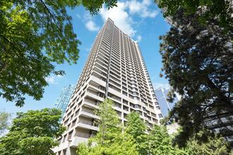 Additional property image - 3306-65 Harbour Sq