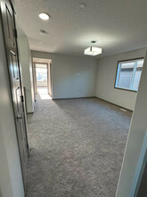 Additional property image - 841 Corner Meadows Way NE