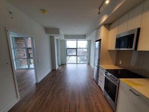 Additional property image - 324-1787 St. Clair Ave W