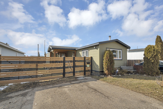 Additional property image - 6940 63 Avenue