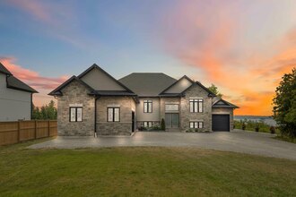 Property image for 46 Pleasant View Crescent