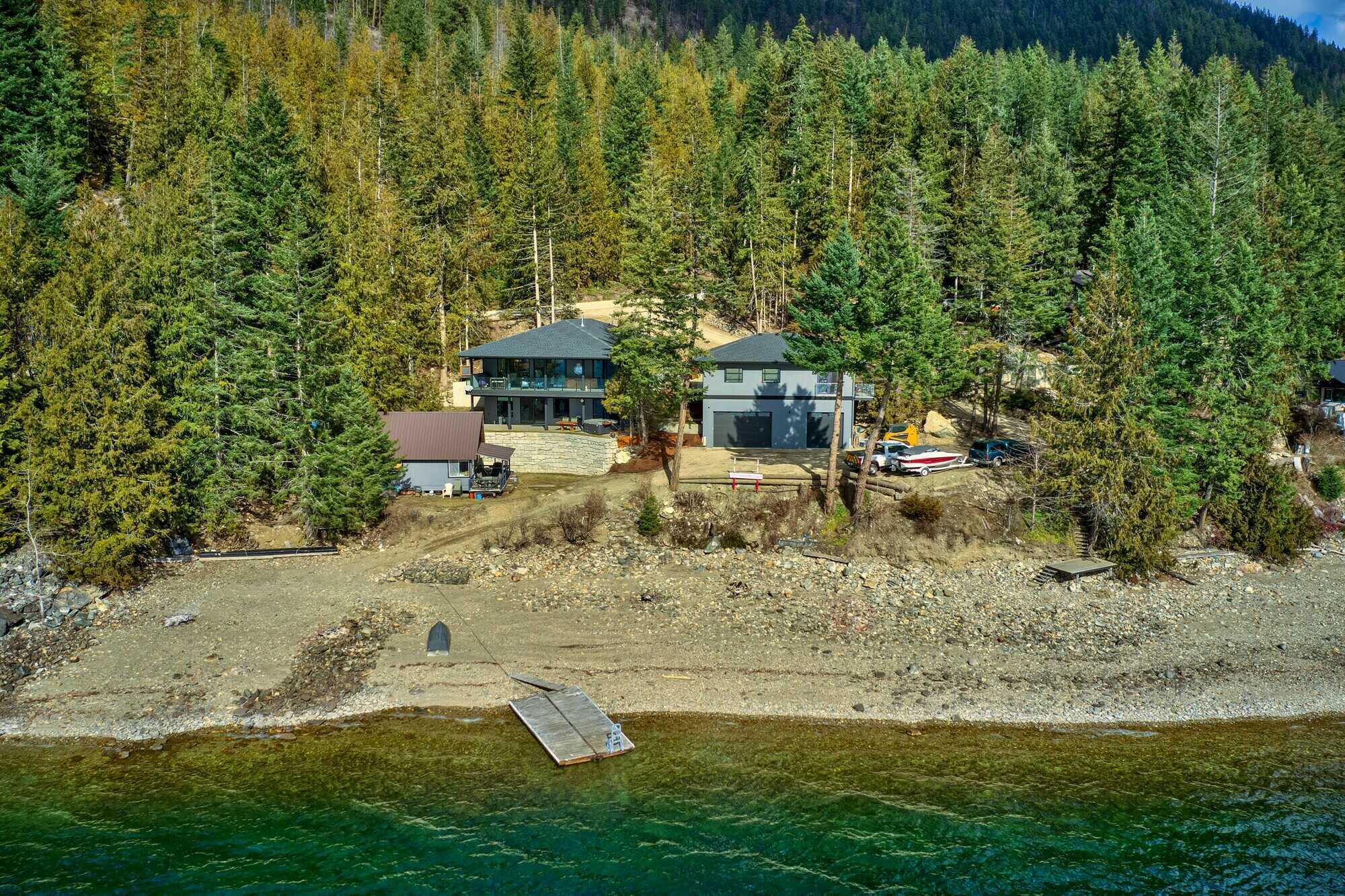 Listi 5846 SunnybraeCanoe Point Rd