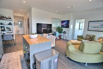 Additional property image - 2707-251 Manitoba St