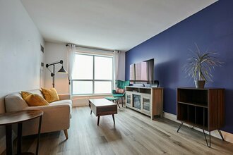 Additional property image - 1407-410 Queens Quay W